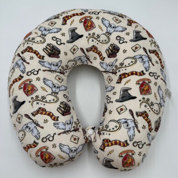 Wizarding World Harry Potter Neck Pillow Travel Airplane Glasses Books Broom Owl - Picture 1 of 9